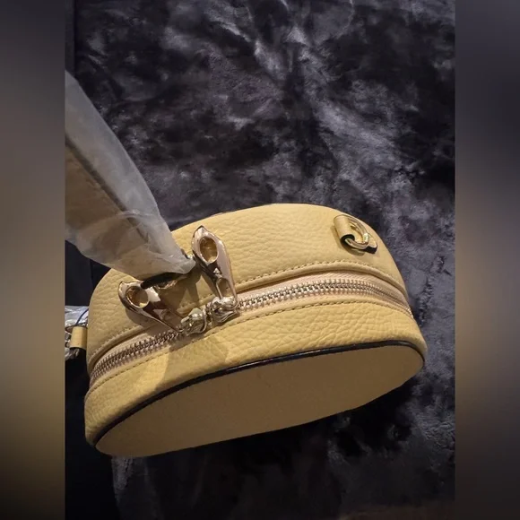 Marcie Round Circle Leather Crossbody bag - Picture 2 of 7